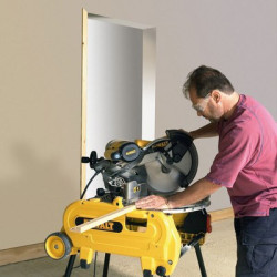 Scie à table et à onglets radiale retournable filaire 2000W D27107 - DEWALT