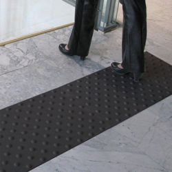 Dalle podotactile PU auto-adhésive 1400x400 mm - DINAC